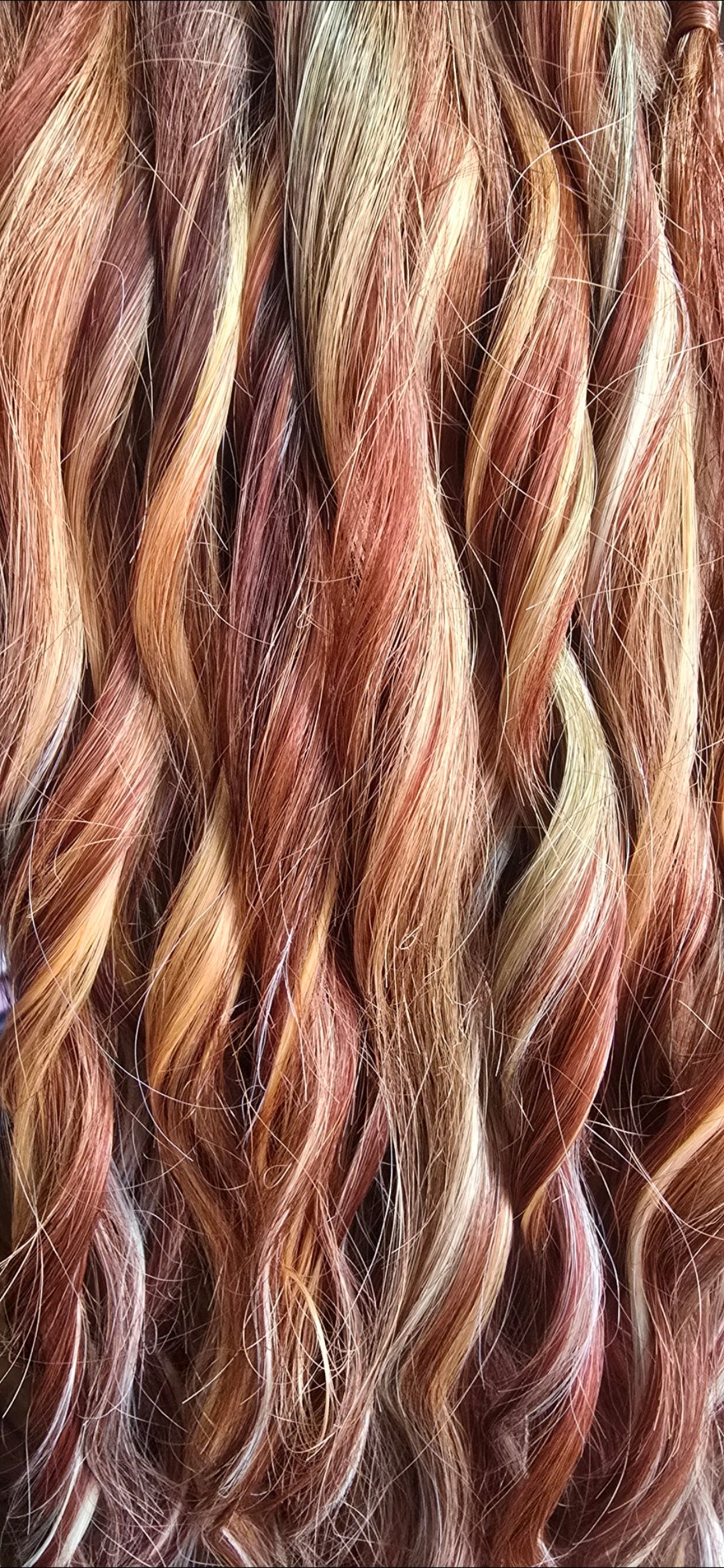 50DE - BRUSHABLE Water Wave - Copper Dreams - Color As Shown