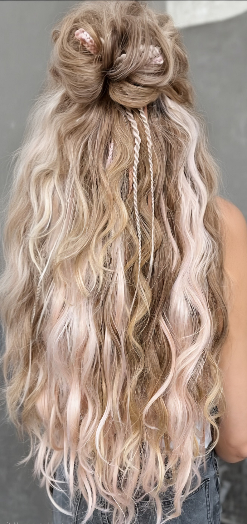 40DE - Water Waves Blondes & Pinks - Color As Shown